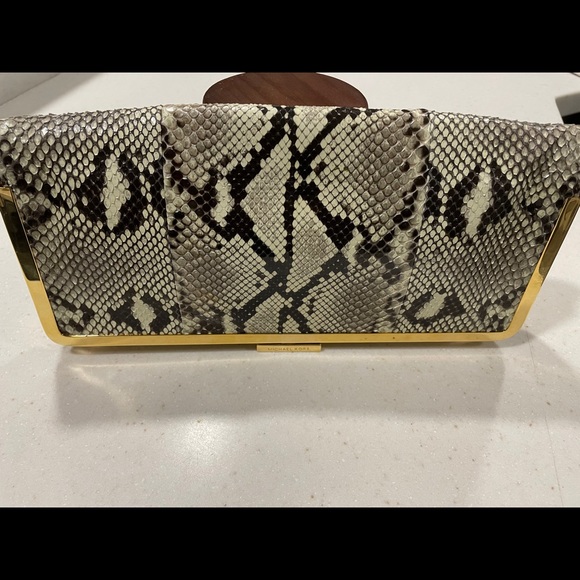 MICHAEL KORS REAL PYTHON CLUTCH BRAND NEW - Picture 5 of 14